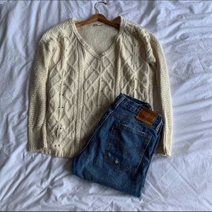 American Eagle Sweater